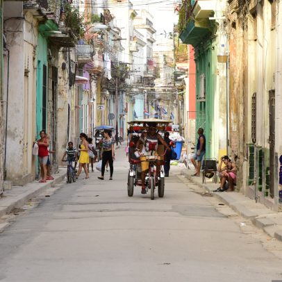 Crise econômica leva cubanos a automedicação com psicotrópicos