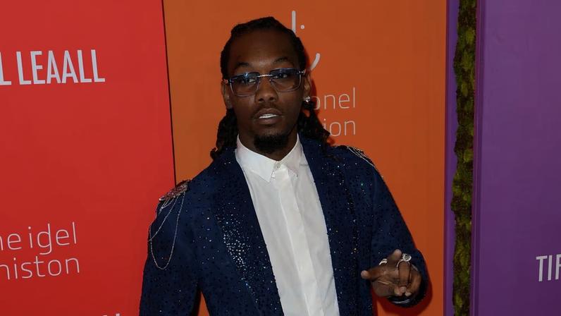 Rapper Offset volta aos palcos dias após ter sido baleado