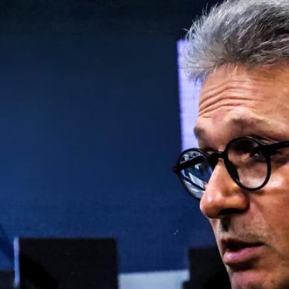 Flávio Bolsonaro pressionado a se posicionar sobre STF diante de Romeu Zema