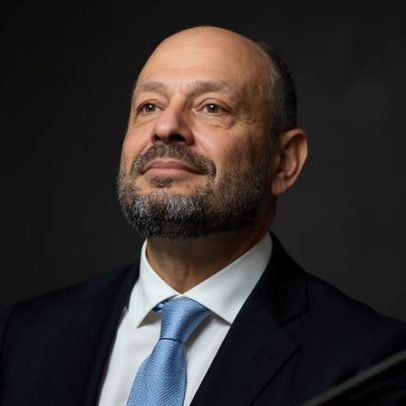 Lula demite presidente do INSS e governo indica servidora para comando