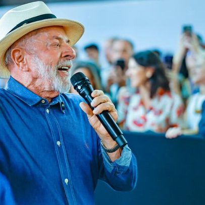 Lula se afasta do PT e pede mobilização presencial