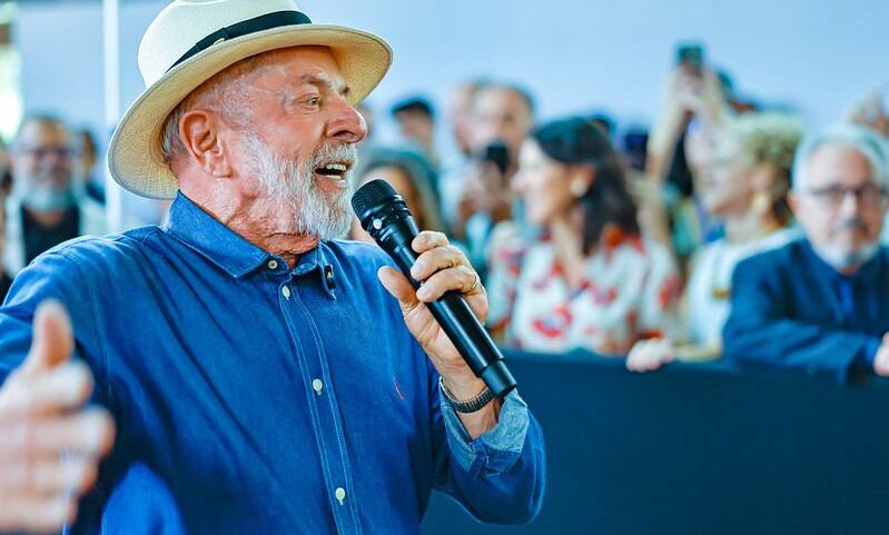 Lula quer mobilização de porta em porta em meio às eleições deste ano