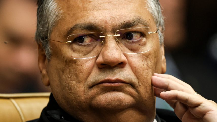 A brincadeira ocorre semanas depois de Dino criticar a atuação do TSE no caso Cláudio Castro