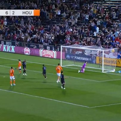 Colorado Rapids vence Houston Dynamo FC por 5 a 2, com gol de Rafael Navarro