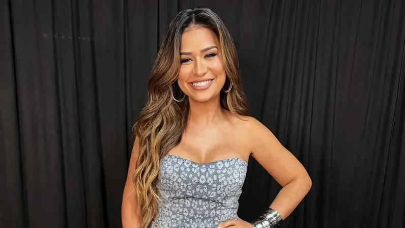 Simone Mendes comenta transformação após emagrecimento de 30 kg