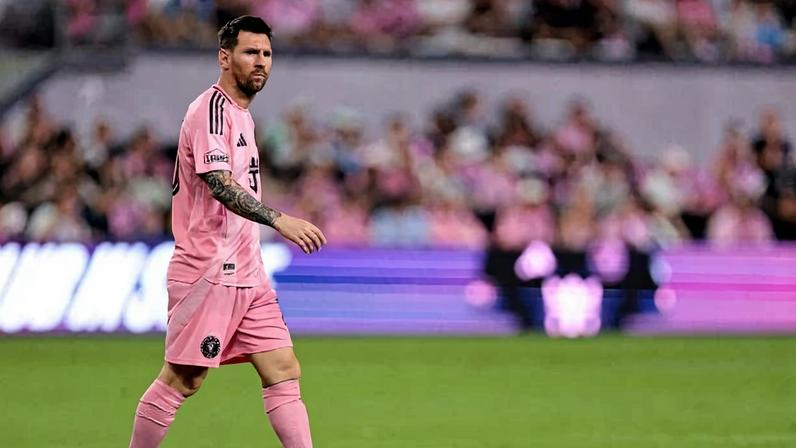 Messi adquire clube catalão de futebol