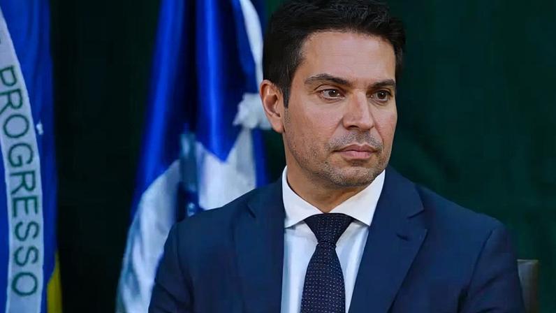 Residindo nos EUA, ex-deputado pede reconhecimento de asilo político