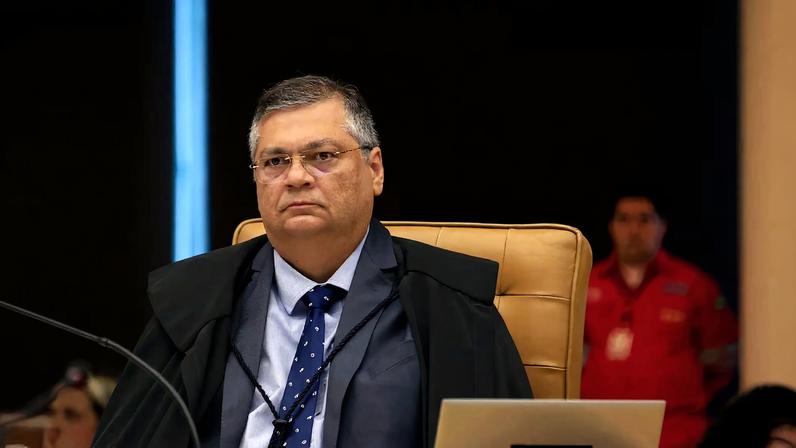 Dino marcou julgamento para 17 de abril