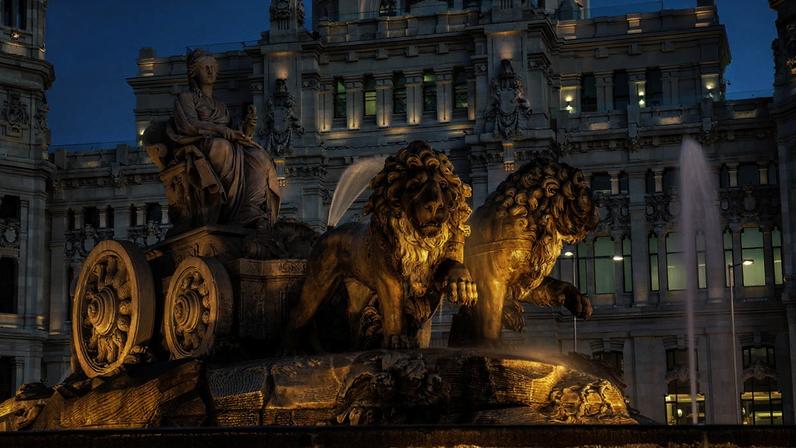 Madri destaca-se por unir arte real e paisagens da UNESCO no coração da Espanha // Créditos: depositphotos.com / kasto