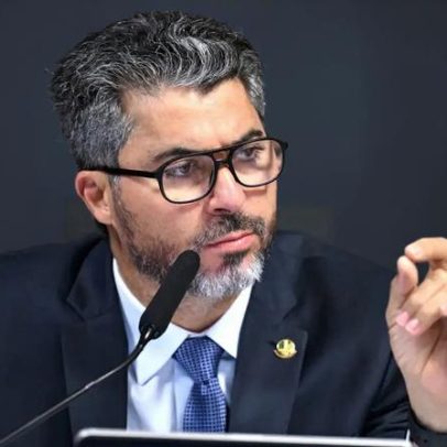Partido Liberal de Bolsonaro propõe tabelar preços dos combustíveis