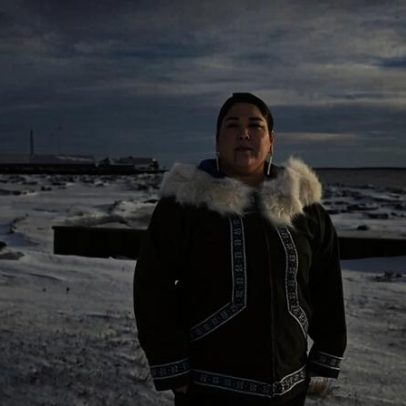Alannah Hurley, vencedora do Goldman Prize, combate Pebble Mine com amor