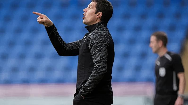 Burnley anuncia saída de Parker após novo rebaixamento