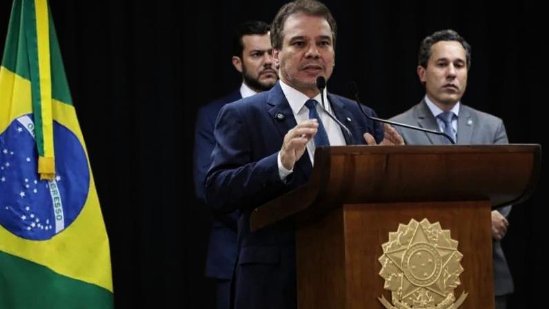 A equipe reforçou argumentos que costumavam ser trazidos pelo então ministro da Fazenda, Fernando Haddad (PT), hoje pré-candidato ao governo de São Paulo, sobre “atacar o andar de cima” e fazer uma “asfixia financeira