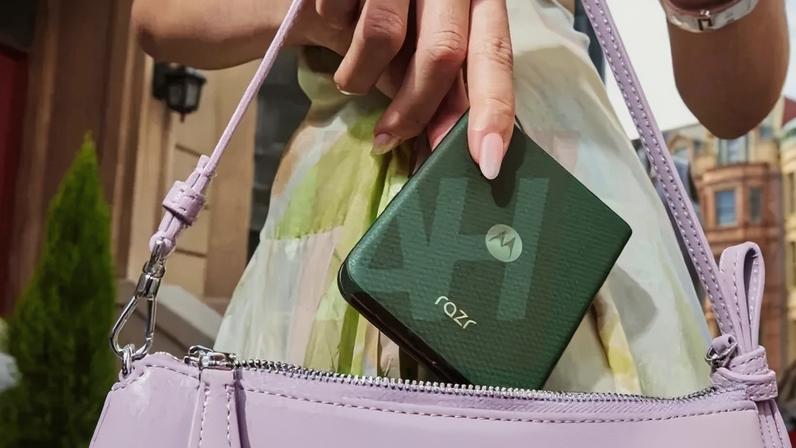Motorola Razr 70+ tem supostas imagens oficiais vazadas um dia antes do anúncio