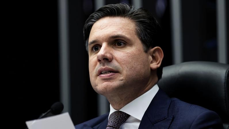 Imagem da noticia Motta se reúne com José Guimarães para discutir fim da escala 6x1 nesta sexta-feira (17)