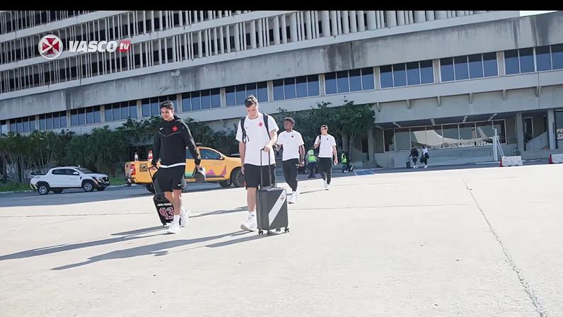Elenco Cruz-Maltino chegou na capital paraense dois dias antes do confronto contra o Remo pelo Brasileirão; time treinou no CT do Paysandu.