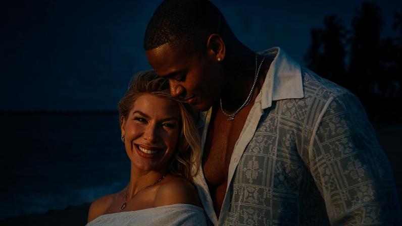 Lorena Improta faz ensaio gestante na praia