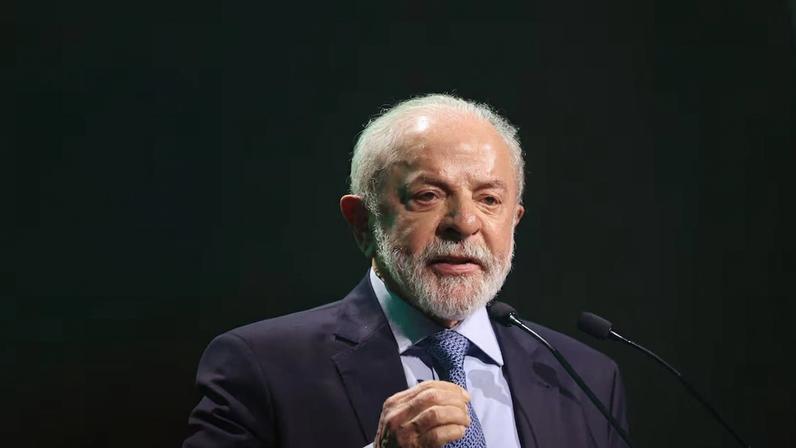 Presidente passou por nova cauterização na cabeça para tratar uma queratose e também realizou uma infiltração na mão por conta de uma tendinite