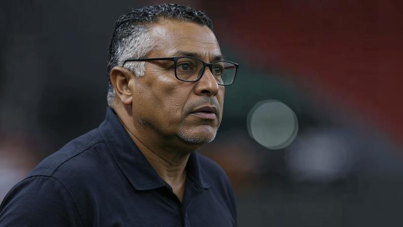 São Paulo perdeu para o Vitória por questões pontuais, diz Roger Machado