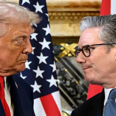 Primeiro-ministro britânico afirma estar farto de Trump e Putin