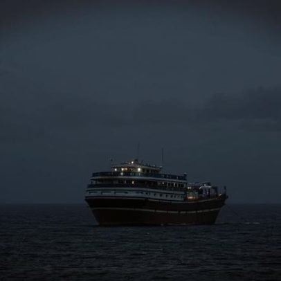 Irã afirma que Estreito de Hormuz está totalmente aberto a navios comerciais