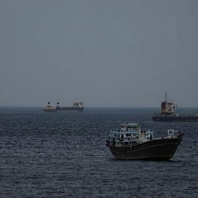 Irã apreende navios no Estreito de Ormuz após suspensão de ataques por Trump