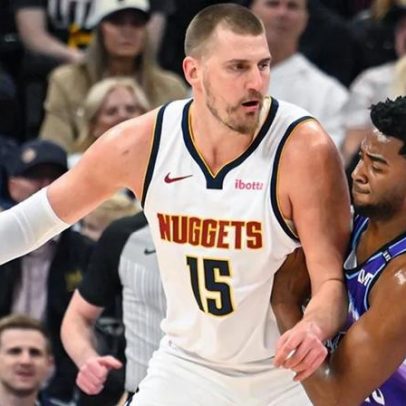 Nuggets vencem novamente com Jokic marcando marca histórica na NBA