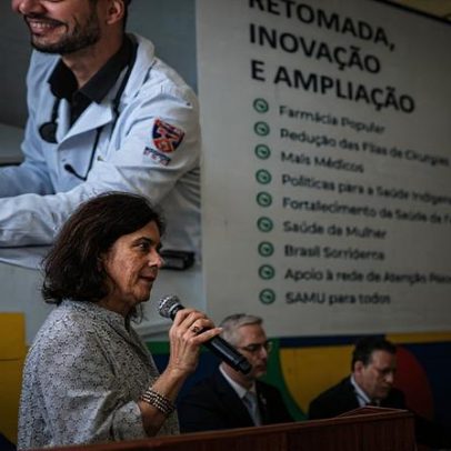 Nísia foca campanha de deputada na defesa do SUS