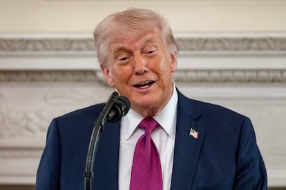 Calma tensa nos mercados após extensão indefinida da trégua no Irã