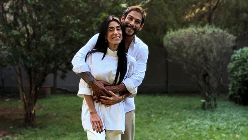 Michelle Barros e Shia anunciam gravidez em post conjunto no Instagram