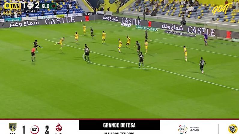 Al Kholood vence Al Taawoun por 2-1 com defesa de Mailson Tenorio