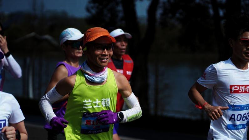 Ultramaratonista chinês completou feito histórico