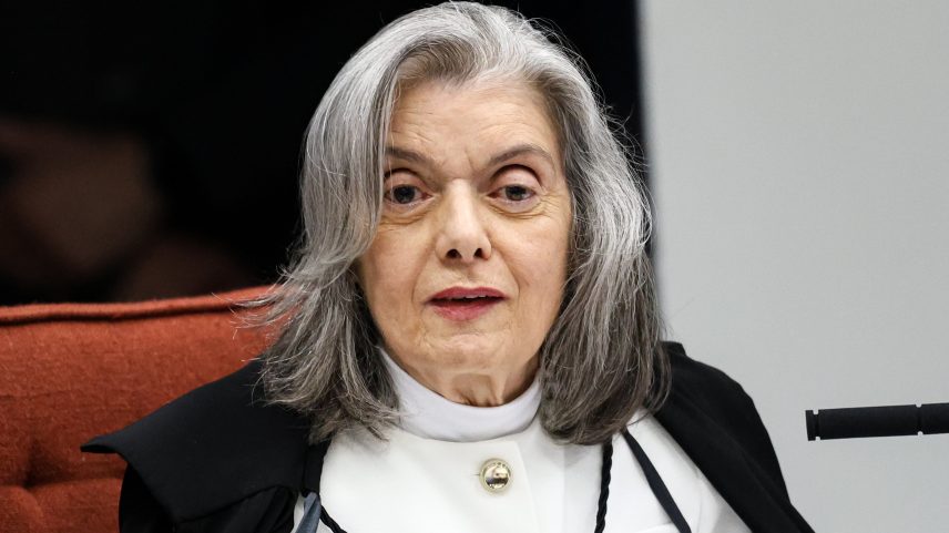 Cármen Lúcia votou por eleições indiretas no RJ