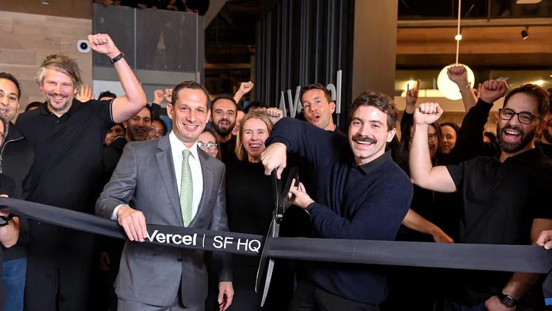 Guillermo Rauch recebeu nas novas instalações da Vercel o prefeito de San Francisco, Daniel Lurie, em 6 de janeiro de 2026.