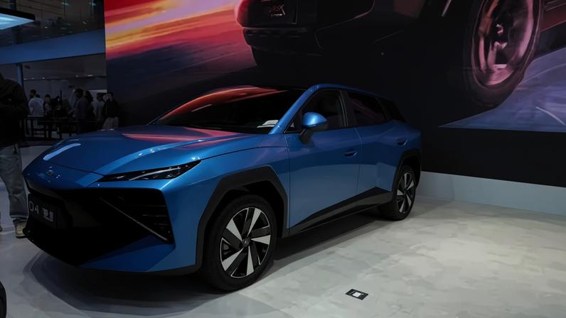 Omoda 4