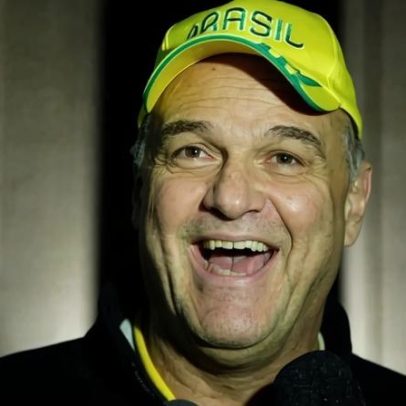 Anderson Varejão faz homenagem a Oscar Schmidt