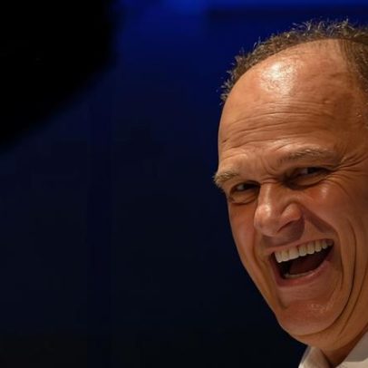 Lula, Flávio Bolsonaro e autoridades lamentam morte de Oscar Schmidt