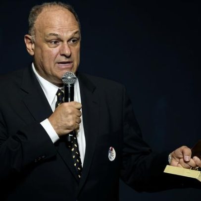 Oscar Schmidt, principal nome do basquete brasileiro, morre aos 68 anos