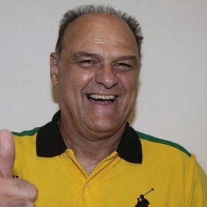 Despedida de Oscar Schmidt foi discreta e restrita a familiares