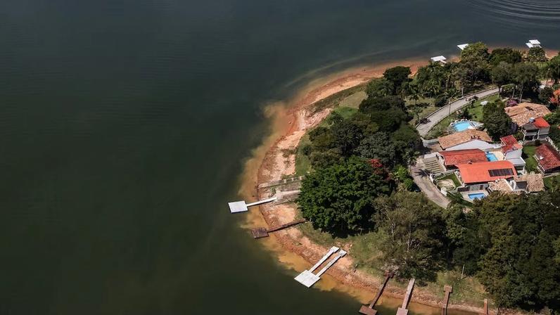 Imagem aérea da Represa Atibainha, na cidade de Nazaré Paulista, interior do Estado.