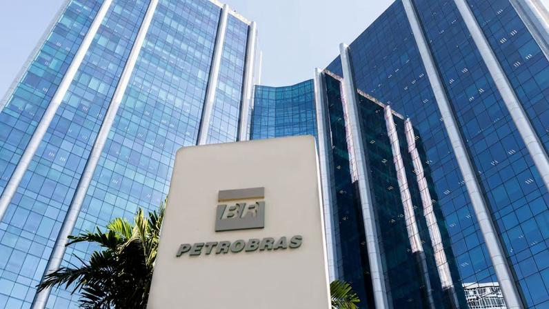 Petrobras troca chefe de logística; governo mira conter combustíveis