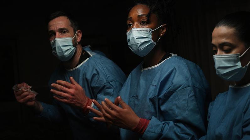 The Pitt Temporada 2 aborda o país que queremos e a América em que vivemos