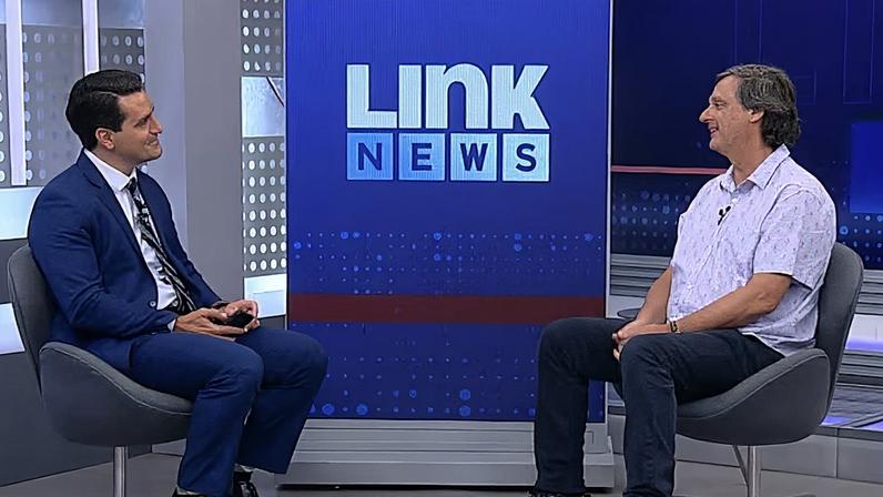 Gustavo Toledo entrevistou o cineasta André Sturm