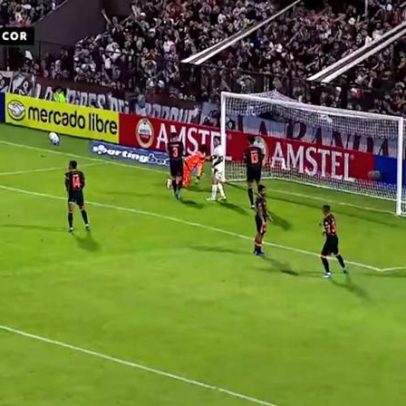 Corinthians vence Platense por 2 a 0 na Libertadores