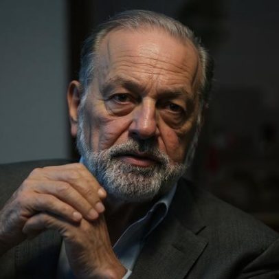 Carlos Slim vende US$ 500 milhões em ações de petróleo nos EUA