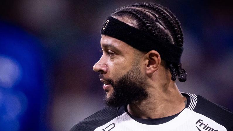 Corinthians tem dívida milionária com Memphis Depay