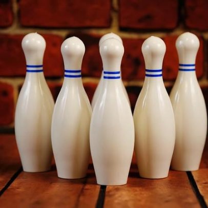 Conheça a história do boliche, diversão para todas as idades