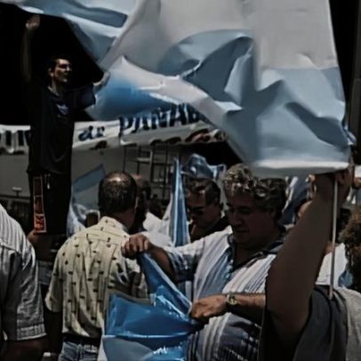 2001: Dezembro febril na Argentina e a delicadeza em Retiro, Casa dos Artistas