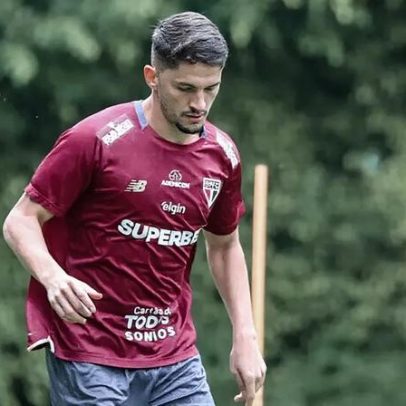 Pablo Maia passa por cirurgia para corrigir fraturas no São Paulo