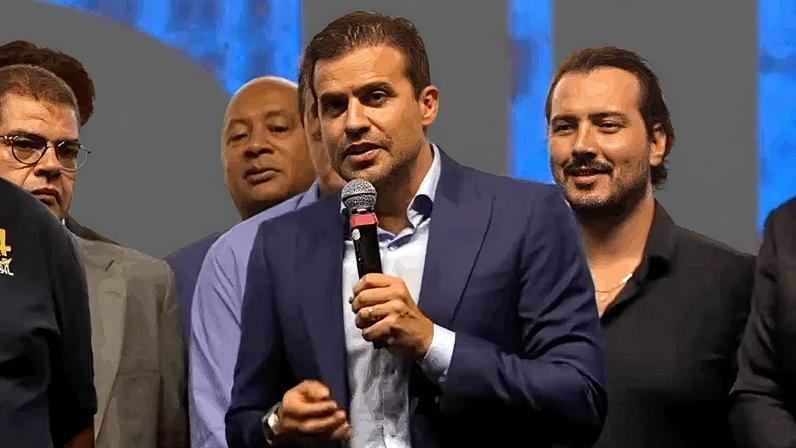 Pablo Marçal disse que Jair Bolsonaro “levaria um pau” de Lula nas eleições de 2026; na imagem, a filiação de Marçal ao União Brasil